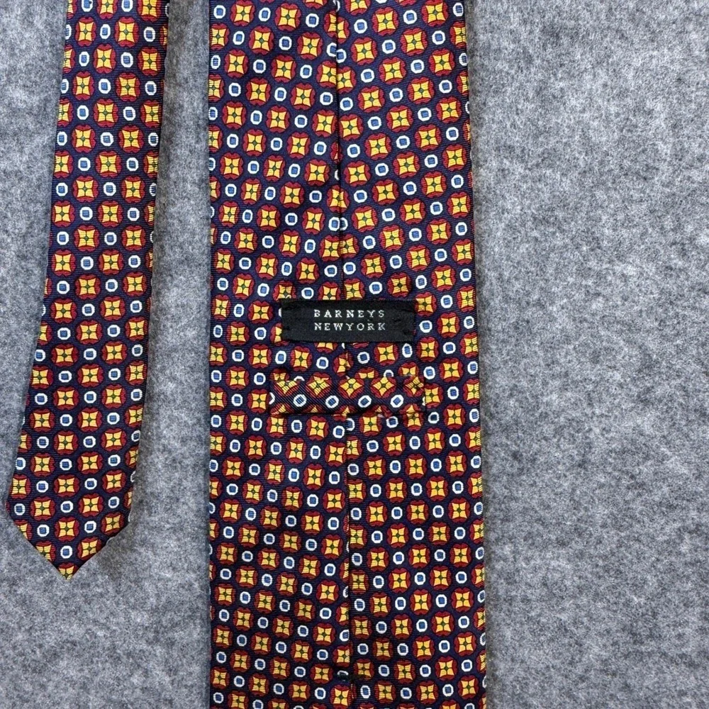 Barneys New York‎ Souda Italy Silk Necktie Geometric Pattern Men's Tie